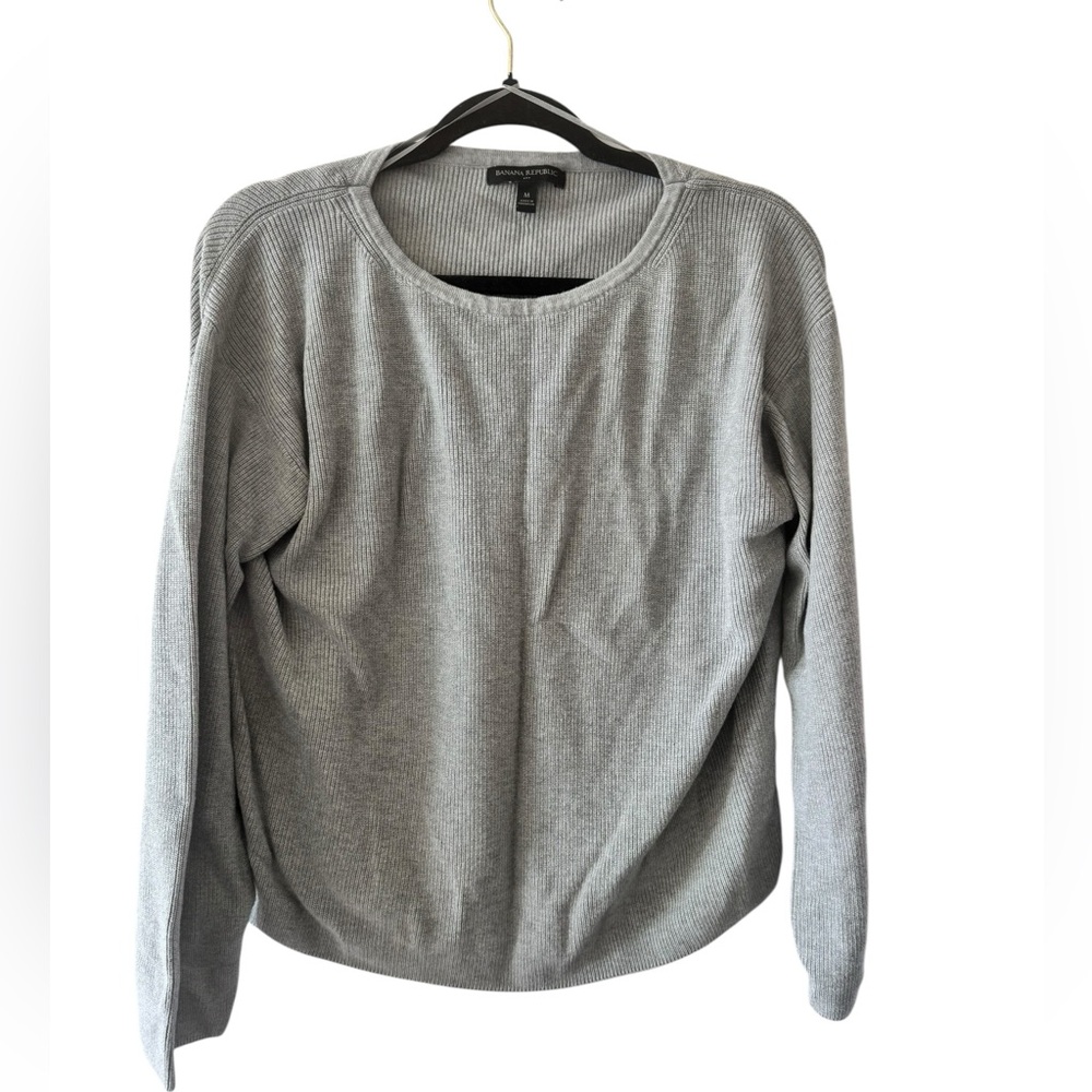 Banana Republic Light Gray Knit Top sweater